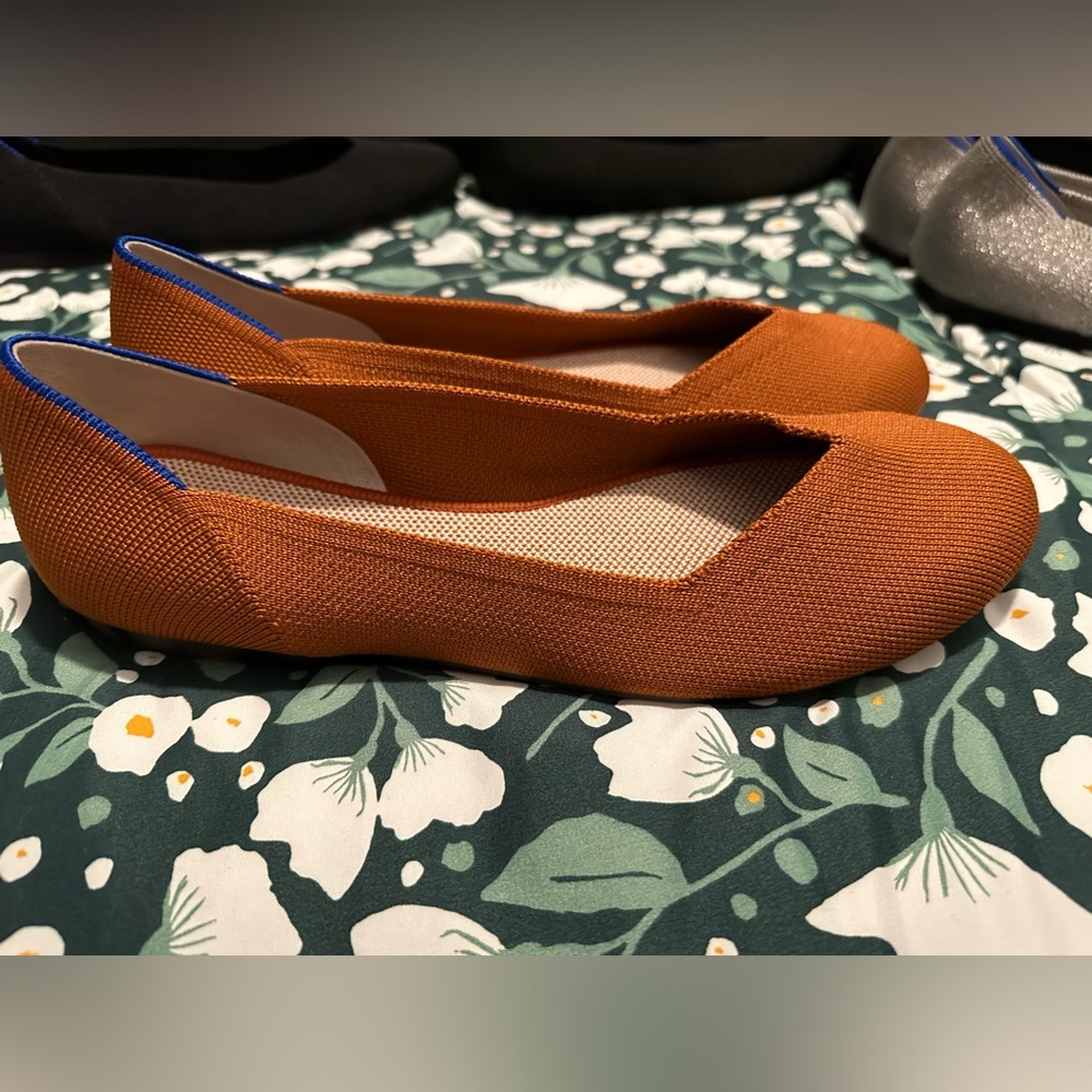 BRAND NEW The Flat by Rothy’s in Brandy (Size 9)